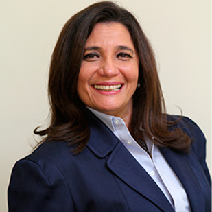 Claudia Mourao